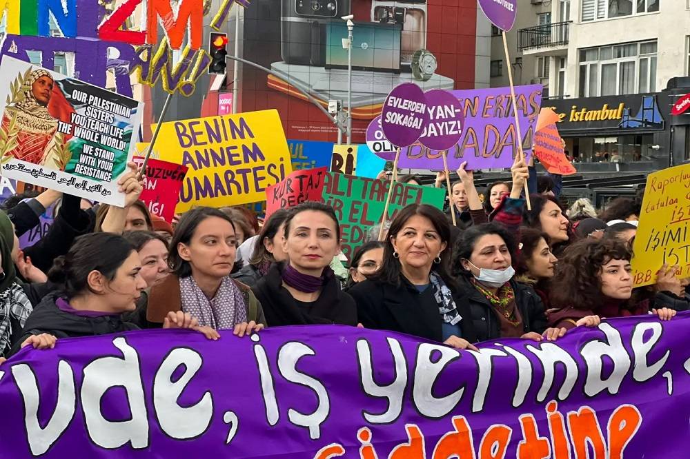 قلق في تركيا إثر ارتفاع جرائم قتل النساء