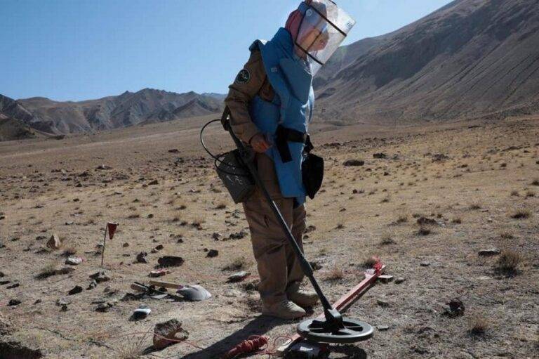 50 ضحية يسقطون شهريا نتيجة الألغام في أفغانستان