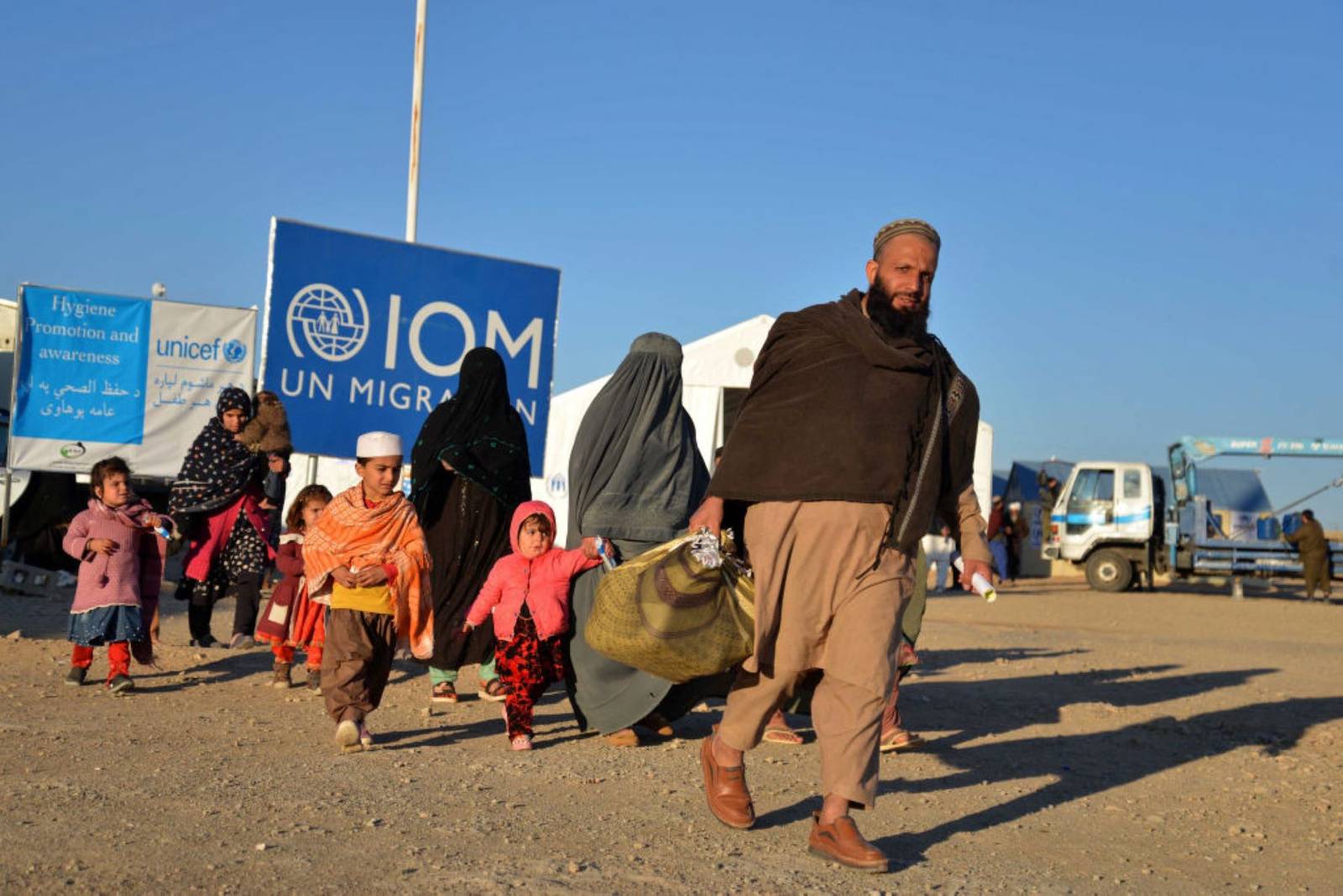 عودة المهاجرين الأفغان