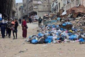 تراكم القمامة في غزة