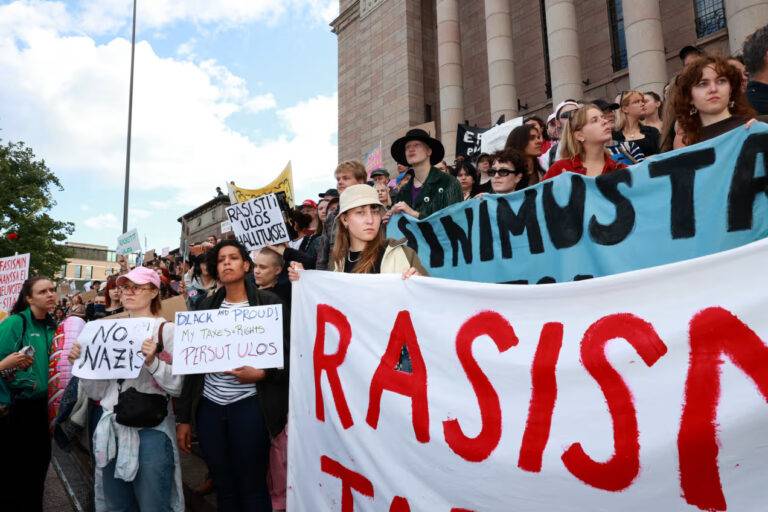 احتجاجات ضد العنصرية والتمييز