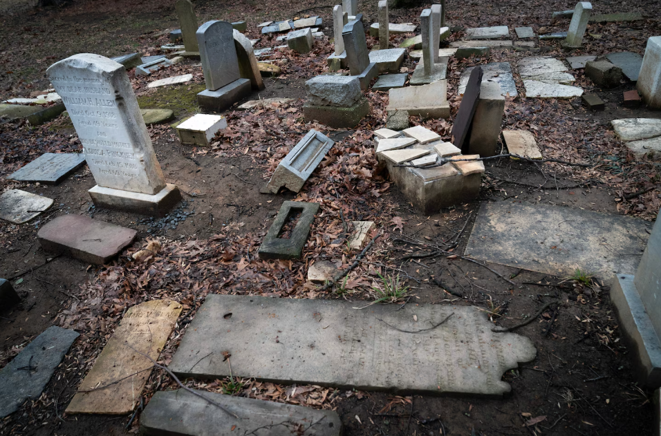 يسعى المدافعون عن حقوق السود لصون أرواح نحو 10 آلاف من المستعبدين والأحرار