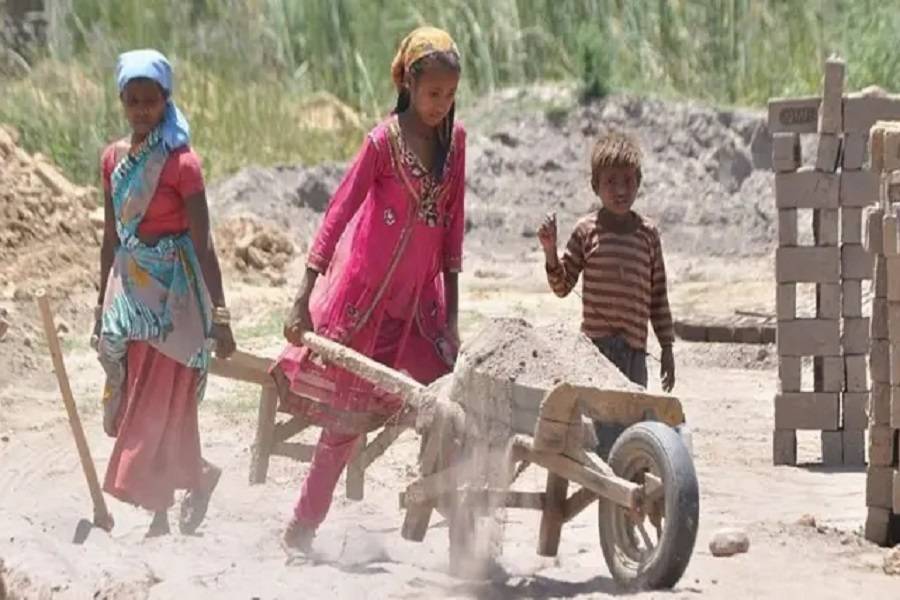 قلق حقوقي إزاء استغلال الأطفال في العمل القسري