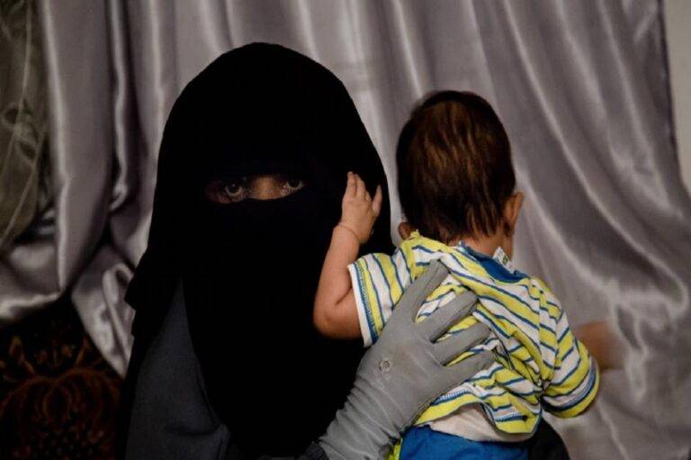 تزايد الجدل حول مصير أطفال العناصر المتطرفة في سوريا والعراق