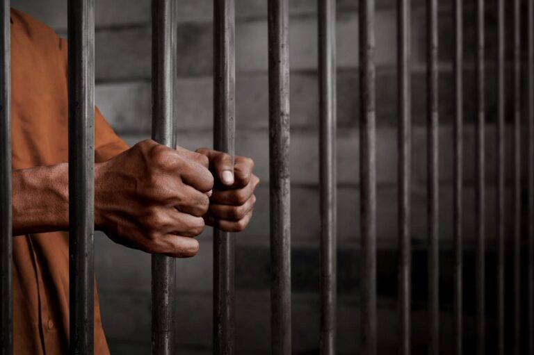 انتقادات متكررة من منظمات حقوقية محلية ودولية للأوضاع الإنسانية داخل السجون العراقية