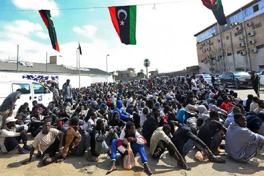 تحولت مراكز احتجاز المهاجرين في ليبيا لإحدى أكثر الأزمات الحقوقية تعقيدًا
