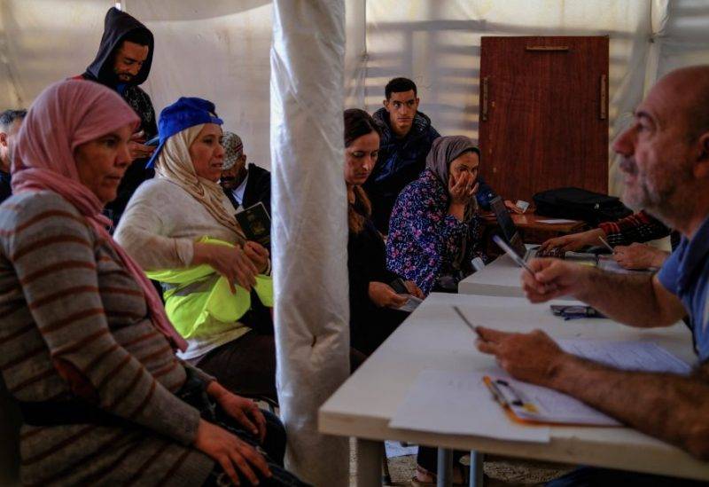 تزايد الجدل حول تسوية أوضاع اللاجئين في إسبانيا