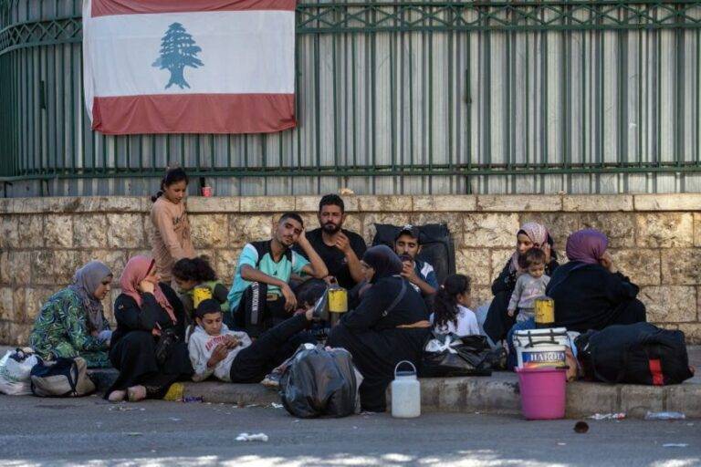 نازحون في شوارع لبنان