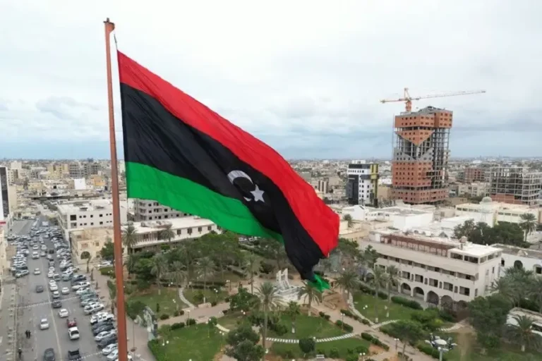 ليبيا تستضيف مئات الآلاف من المهاجرين واللاجئين