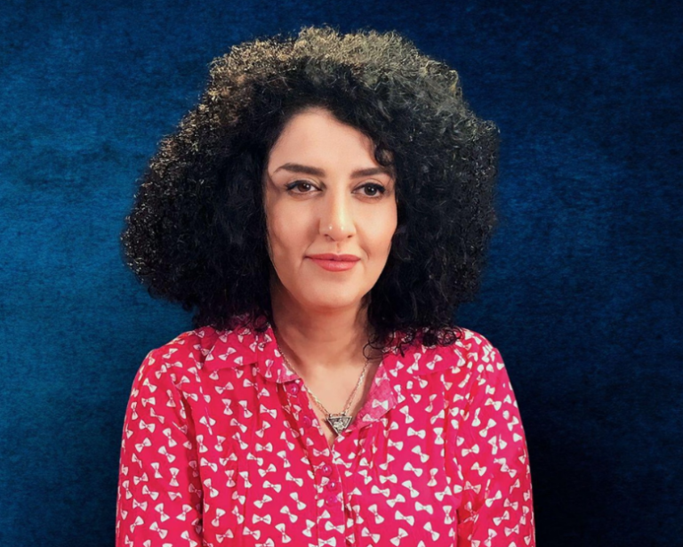 الناشطة الإيرانية والحائزة على جائزة نوبل للسلام نرجس محمدي