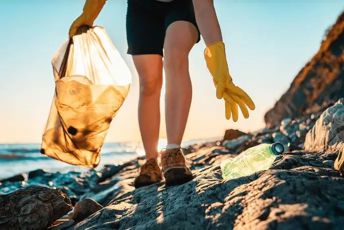 جهود مكافحة التلوث البلاستيكي