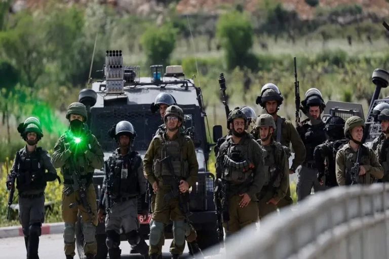 تصعيد إسرائيلي يهدد الحقوق الفلسطينية وحل الدولتين