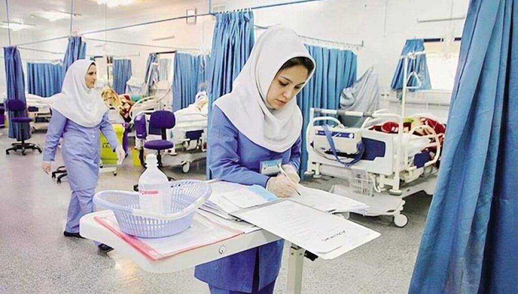 هيئة التمريض في أحد مستشفيات إيران
