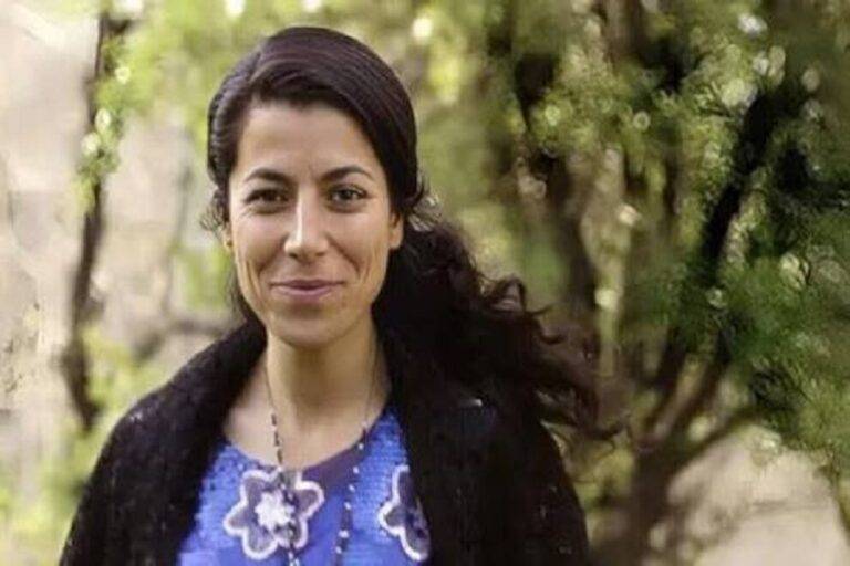 الإيرانية وريشة مرادي تواجه عقوبات جديدة داخل السجن