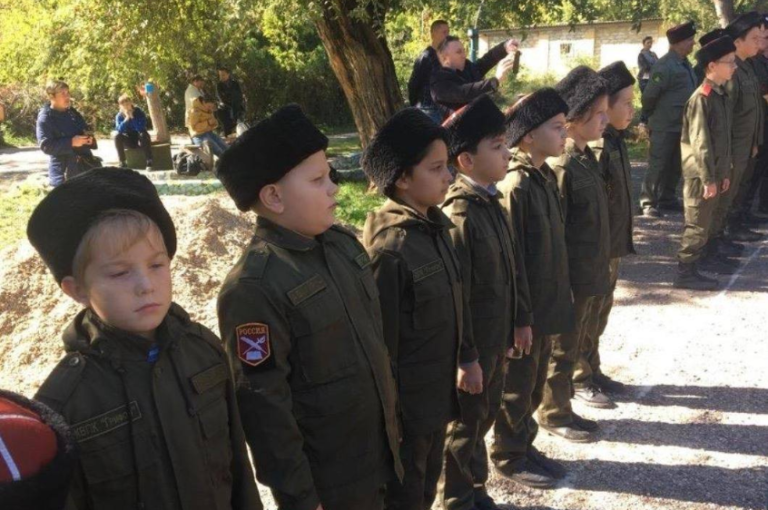 أطفال أوكرانيا في المناطق الخاضعة لسيطرة روسيا