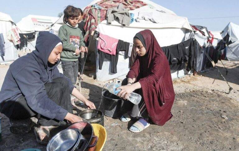 معاناة نساء غزة تتفاقم في ظل استمرار الانتهاكات