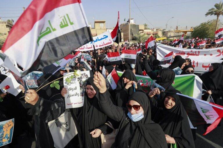نساء عراقيات خلال إحدى الفعاليات الاحتجاجية