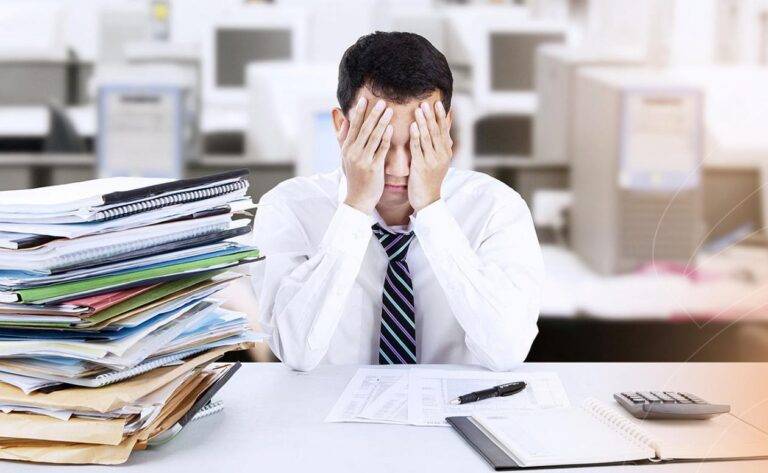 ساعات العمل الطويلة تتسبب في قتل العاملين