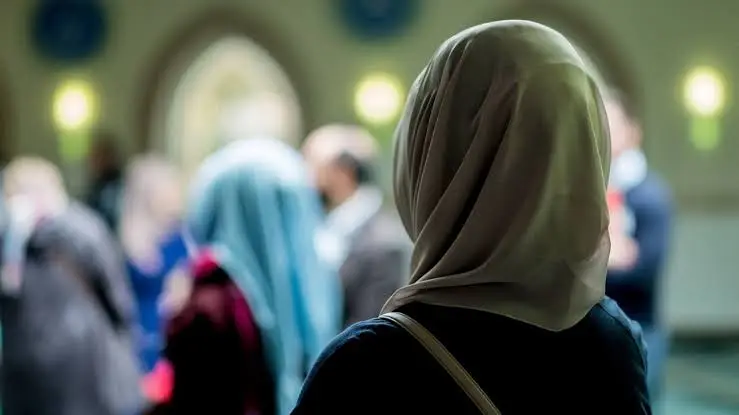 حظر النقاب في المدارس الإيطالية