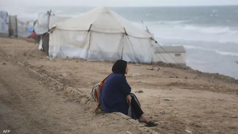 غزة على أعتاب الشتاء.. أزمة الغذاء والدواء والمأوى تهدد الحق في الحياة