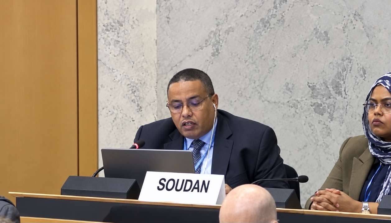 لقطة من جلسة حقوق الإنسان
