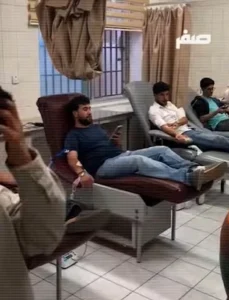 مسلمون يتبرعون بالدم لضحايا كنيسة الكرك.. مشهد يجسد التعايش في الأردن